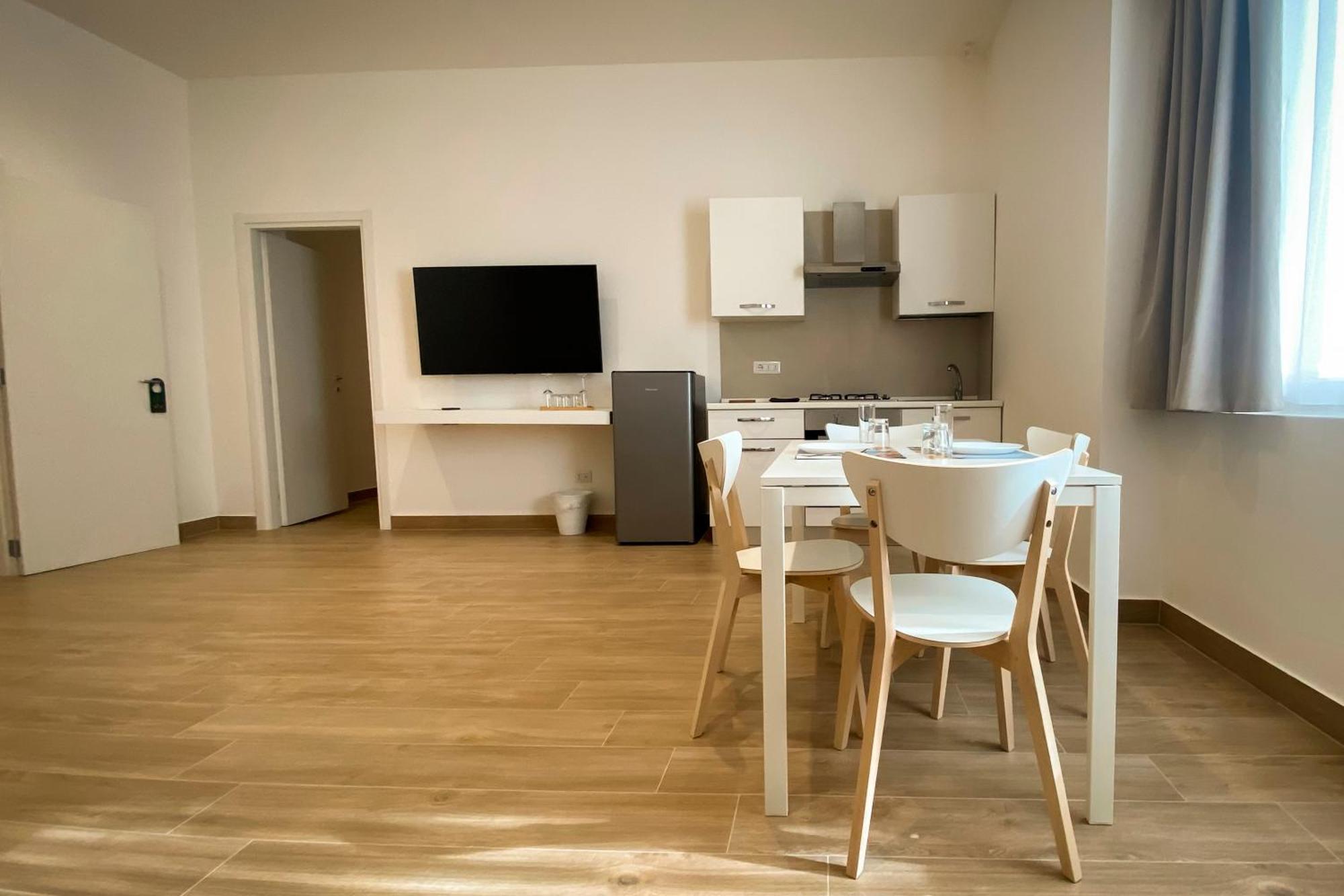 Monumental Luxury Rooms Caserta Exterior photo